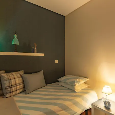 Francos Relaxing By The Metro شقة *