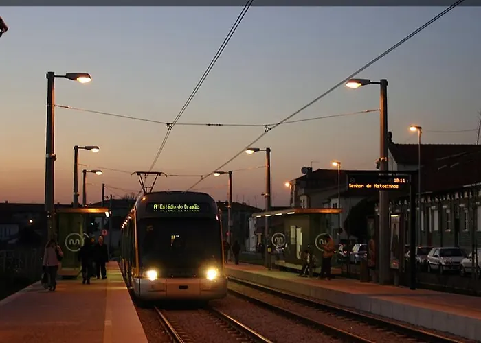 Francos Relaxing By The Metro דירה פורטו