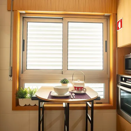 Francos Relaxing By The Metro Apartment Porto