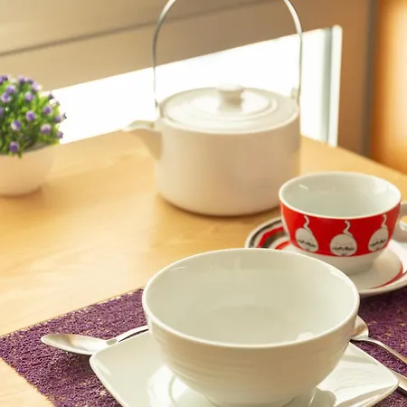 Francos Relaxing By The Metro Porto