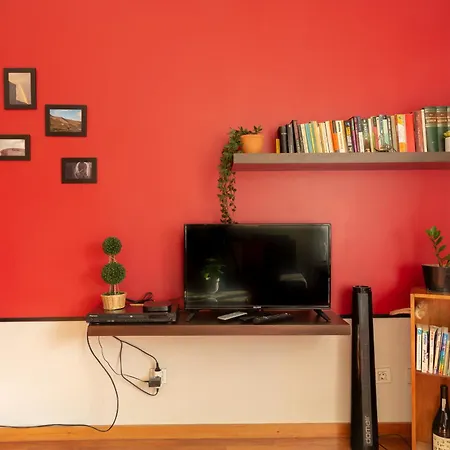 Francos Relaxing By The Metro * Porto