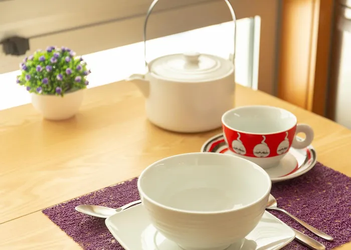 Francos Relaxing By The Metro Porto