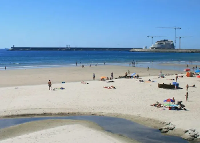 Francos Relaxing By The Metro Apartmán